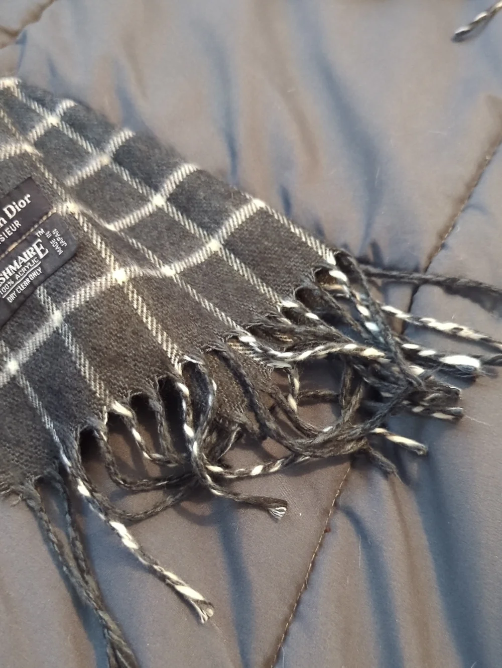 Authentic Unisex Dior Black and White Windowpane Cashmere‎ Fringe Scarf Japan